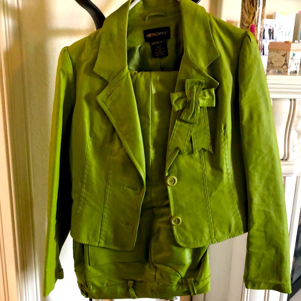 Metro style leather green blazer and pants